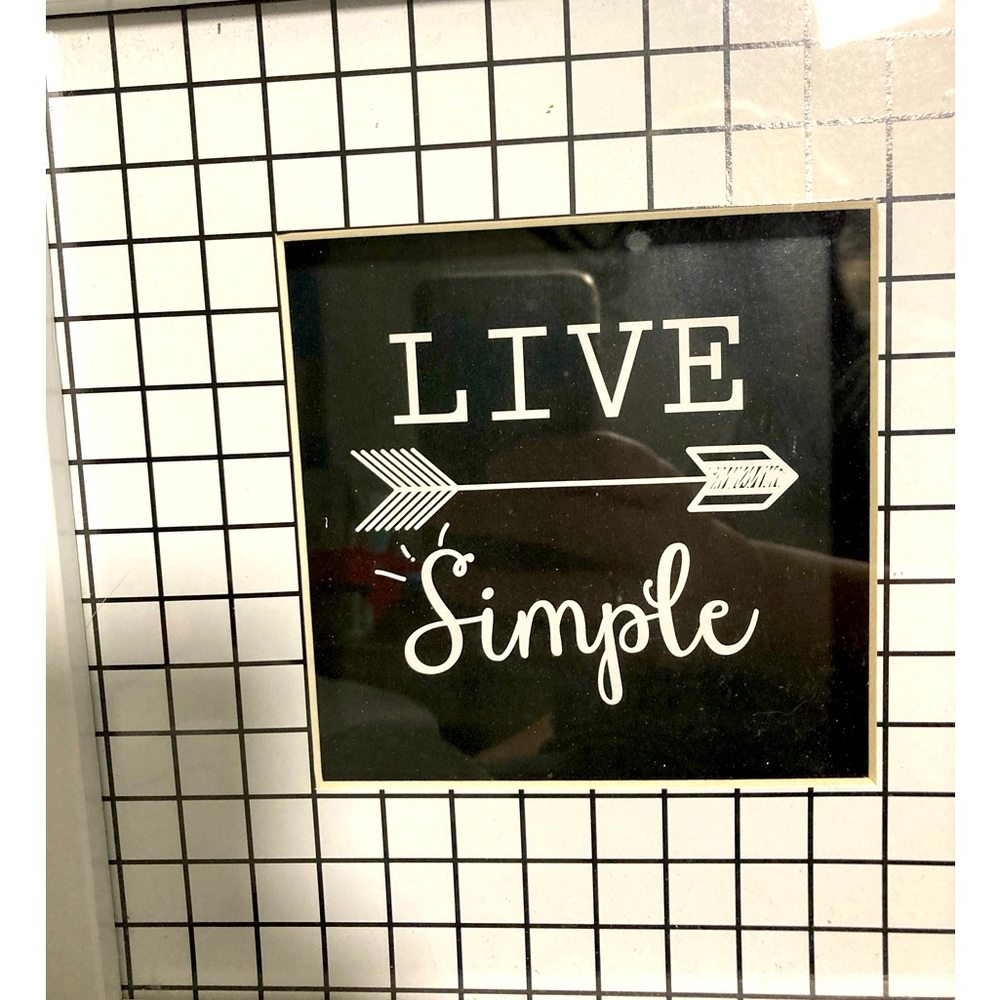 “Live Simple” decor - Picture 2 of 6